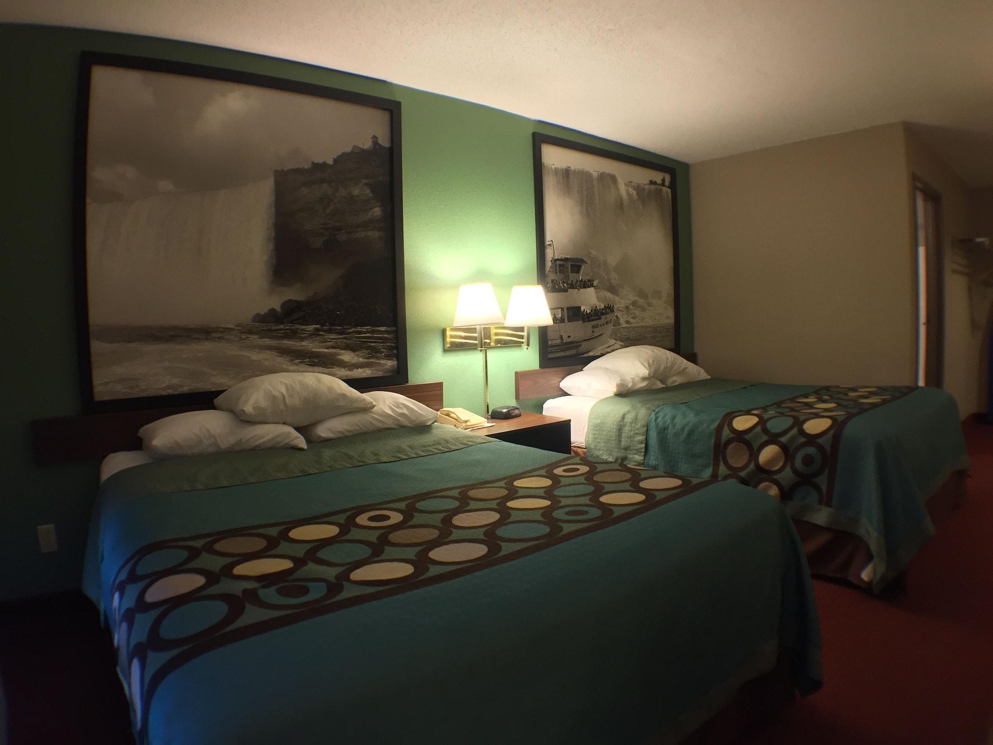 Super 8 by Wyndham Niagara Falls Bagian luar foto