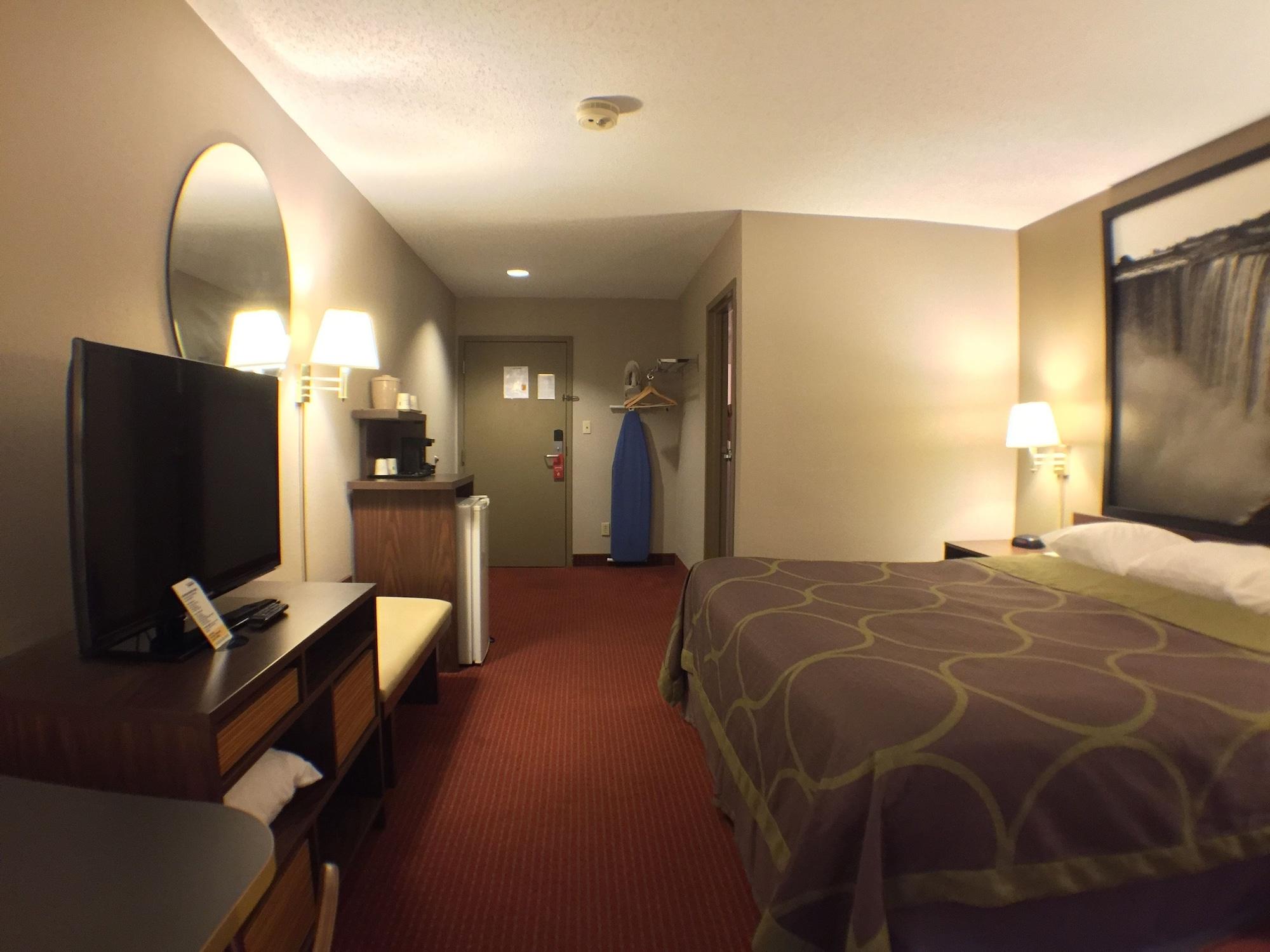 Super 8 by Wyndham Niagara Falls Bagian luar foto