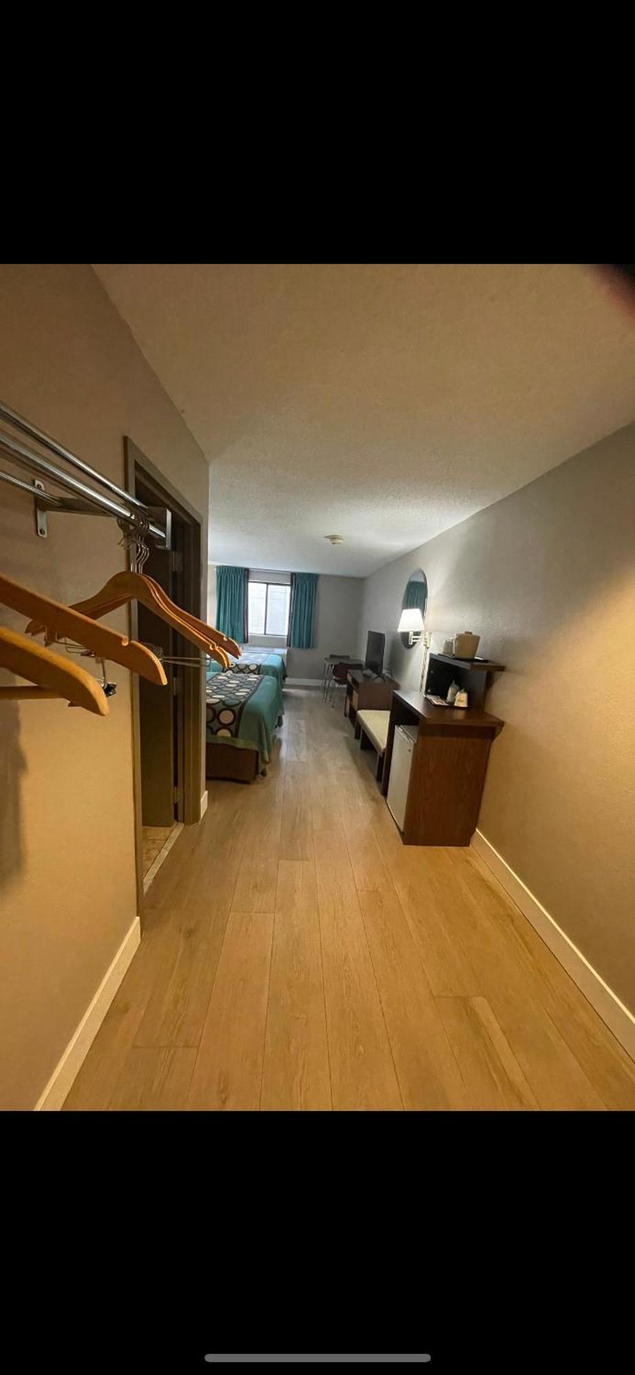 Super 8 by Wyndham Niagara Falls Bagian luar foto